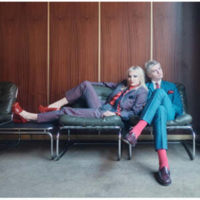 (PRE-ORDER) MOLOTOVS - WASTED ON YOUTH (HALF & HALF, PINK & BLUE  VINYL) - LP Vinyl