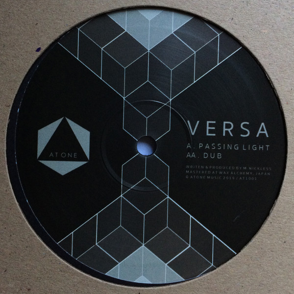 VERSA - PASSING LIGHT/DUB - 10 Inch Vinyl